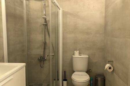 Kings Palace - Superb 2 Bed Ground Floor Apartment Paphos Buitenkant foto