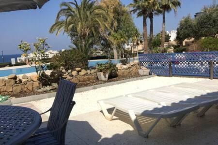 Kings Palace - Superb 2 Bed Ground Floor Apartment Paphos Buitenkant foto